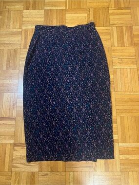 90s Jennifer Moore 100% silk Pencil Skirt with Teal & Purple Floral Motif 14